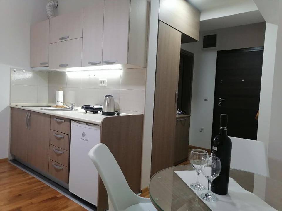Cosmopolit Apartments オフリド エクステリア 写真